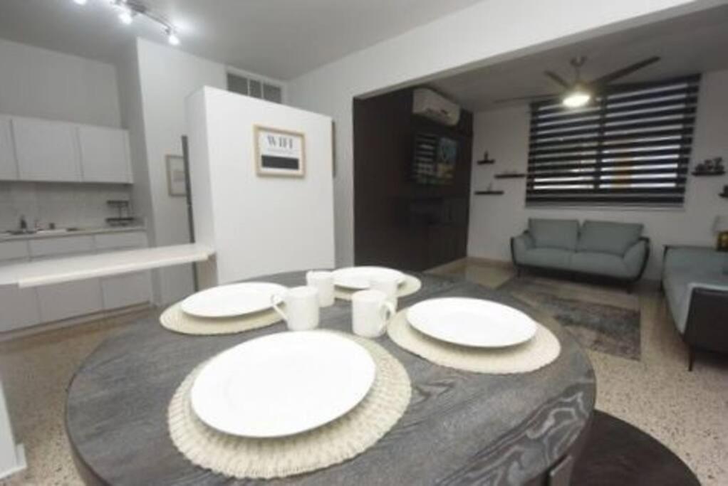 Cozy Apartment In The Heart Of The City 庞塞 外观 照片