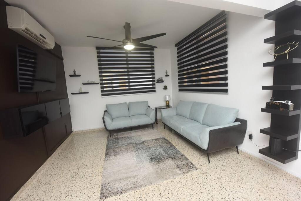 Cozy Apartment In The Heart Of The City 庞塞 外观 照片