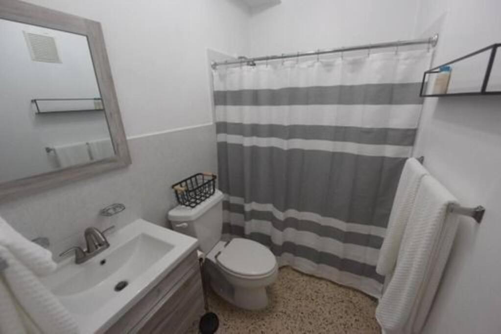 Cozy Apartment In The Heart Of The City 庞塞 外观 照片